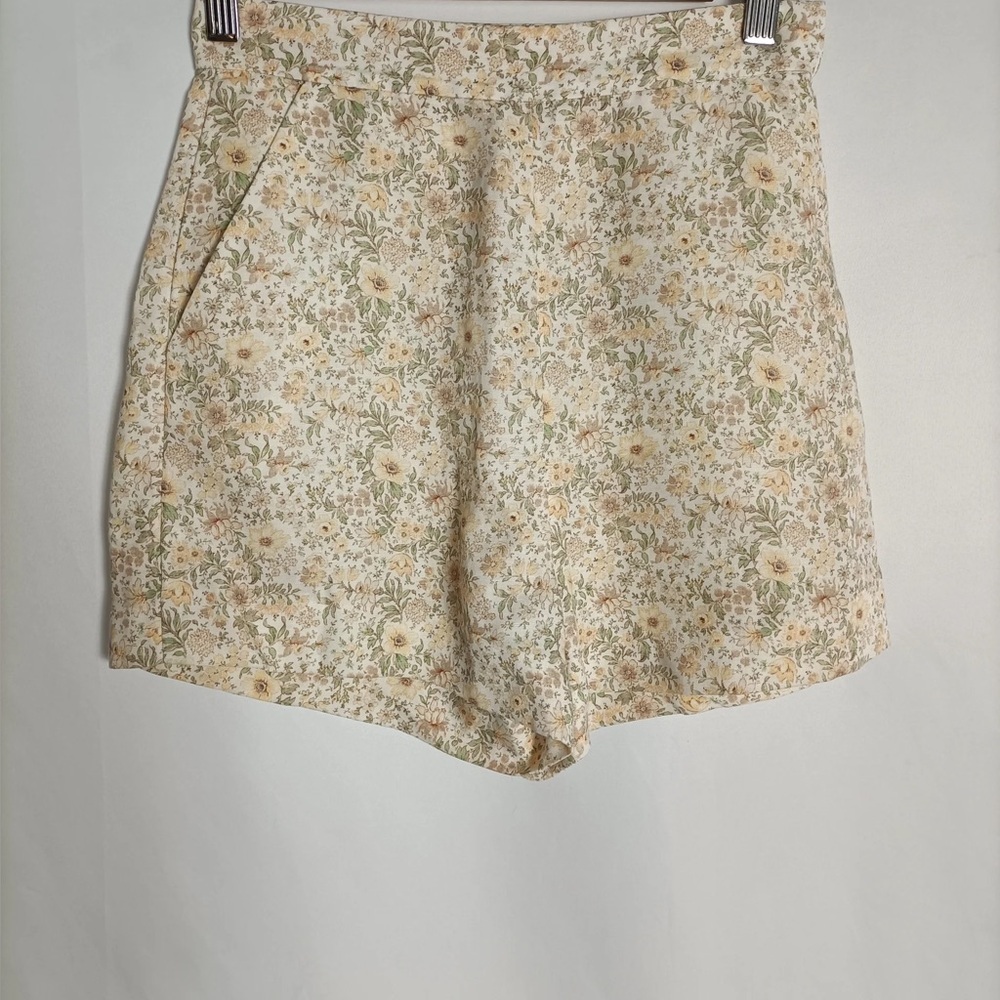 Paris Atelier - Floral Print Women's Shorts